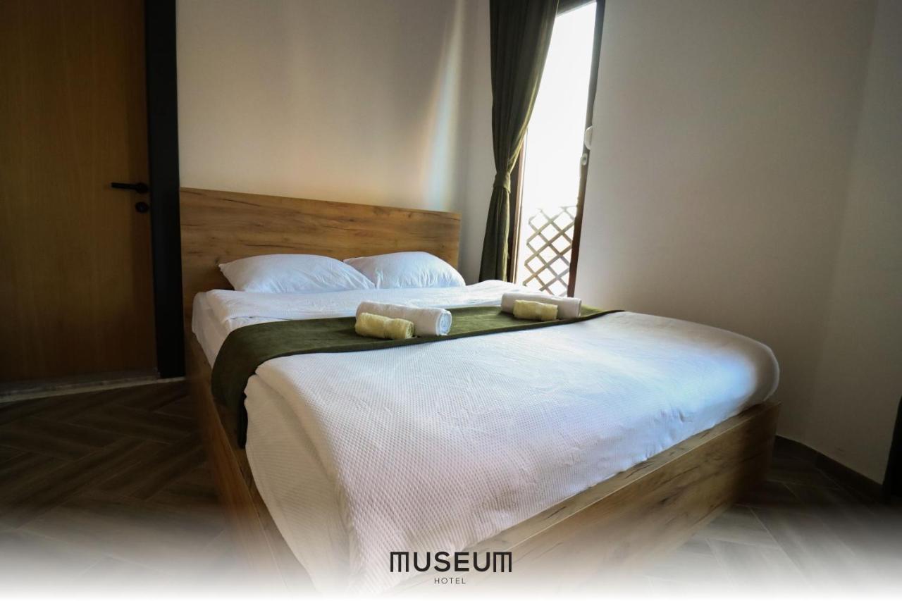 Museum Hotel Pristina Exterior foto