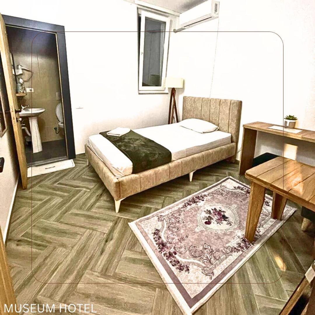 Museum Hotel Pristina Habitación foto