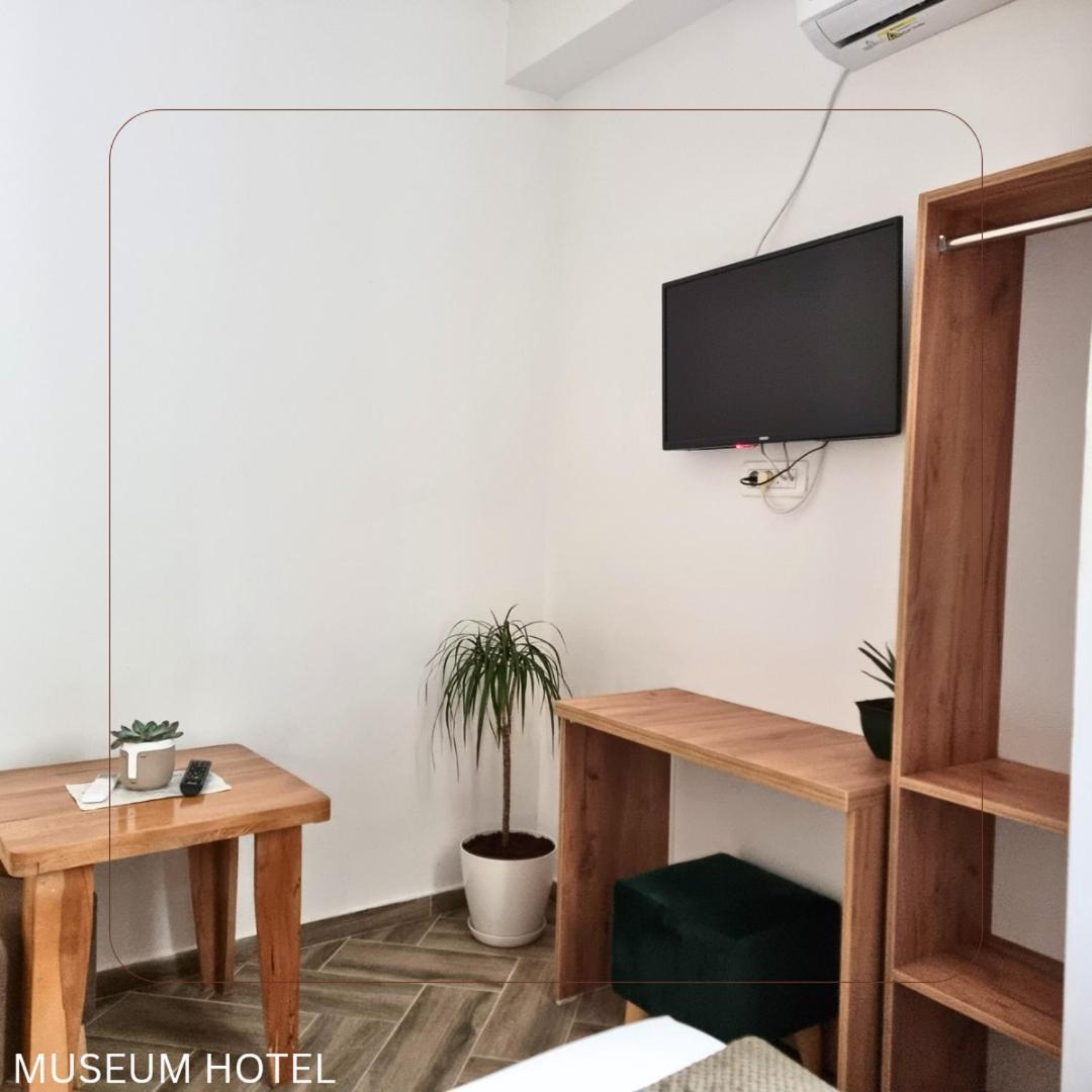 Museum Hotel Pristina Habitación foto